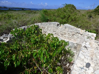 ruine citerne petite terre